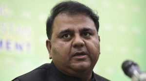 آدھی پی ٹی آئی انقلاب چاہتی ہے اور آدھی مذاکرات چاہتی ہے: فواد چوہدری