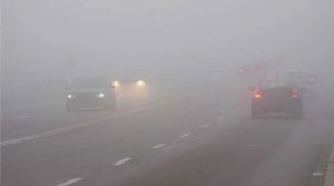 شدید دھند کے باعث کئی مقامات پر موٹرویز ٹریفک کیلئے بند