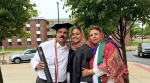 ‘والد کو واپس آنے دیا جائے’، امریکا سے ڈی پورٹ پاکستانی کی بیٹیوں کی دردمندانہ اپیل