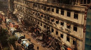 گل پلازہ کے ملبے سے اب لاشوں کے بجائے باقیات مل رہی ہیں، پولیس سرجن