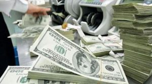 حکومت نے 6 ماہ میں 1254 ارب روپے کا بیرونی قرضہ لے لیا