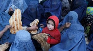 طالبان حکومت میں لاکھوں افراد شدید بھوک اور جان لیوا مشکلات کا سامنا کر رہے ہیں، افغان جریدہ