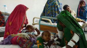 گزشتہ تین ہفتوں میں غذائی قلت اور مختلف امراض کے باعث45 معصوم بچےدم توڑ گئے