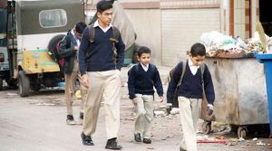 سردی میں اضافہ، سندھ میں تمام اسکول 4 فروری تک صبح 9 بجےکھلیں گے