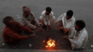 کراچی میں سردی کی لہر برقرار، درجہ حرارت سنگل ڈیجٹ میں جانے کا امکان