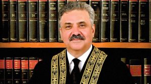 شوہر حق مہر میں لکھی چیزیں اہلیہ کو ادا کرنے کا پابند ہے: چیف جسٹس پاکستان