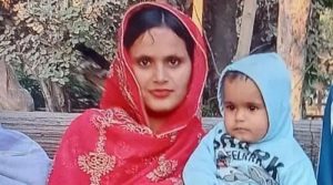 ماں بچی کے گٹر میں گرنے کا واقعہ، ایس ایچ او معطل، ڈی ایس پی کو شوکاز نوٹس جاری