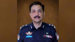 ڈی آئی جی ٹریفک کراچی پیر محمد شاہ کو عہدے سے ہٹا دیا گیا