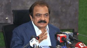 پی ٹی آئی کو ایک سال پہلے الیکشن کی آفر کی بات درست نہیں، رانا ثنا اللّہ