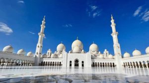 شیخ زاید گرینڈ مسجد ابوظبی میں لاکھوں زائرین کی آمد کا تاریخی ریکارڈ