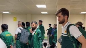 ٹی ٹوئنٹی ورلڈکپ میں شرکت کیلئے قومی ٹیم سری لنکا پہنچ گئی