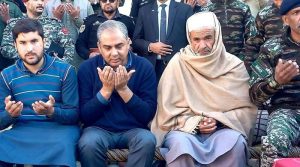 وفاقی وزیر داخلہ کا لنڈی کوتل کا دورہ، شہیدکیپٹن عباس خان کے اہلخانہ سے تعزیت کی