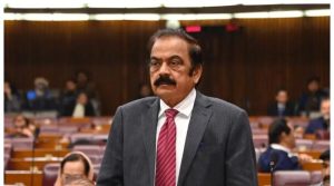 4 ماہ کی غفلت والی کوئی بات نہیں، عمران خان کی صحت پر سیاست نہ کی جائے: رانا ثنااللہ