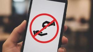 آن لائن بھیک مانگنے والوں کو 3 ماہ قید اور 10ہزار درہم جرمانہ ہوگا، دبئی پولیس نے خبردارکردیا