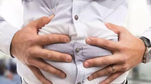 ماہ رمضان کی وہ عام عادات جو پیٹ پھولنے اور گیس کا شکار بنا دیتی ہیں