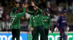 پاکستان کو سیمی فائنل میں پہنچنے کیلئے سری لنکا کو کتنے رنز سے ہرانا ہوگا؟