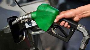 حکومت نے پیٹرولیم مصنوعات کی قیمتوں میں اضافہ کر دیا