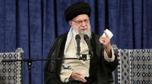 ایران کے سپریم لیڈر آیت اللہ خامنہ ای کی زندگی پر ایک نظر