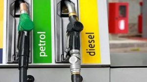 ملک میں پیٹرول اور ڈیزل کے وافر ذخائر موجود ہیں، شہری افواہوں پر توجہ نہ دیں: اوگرا