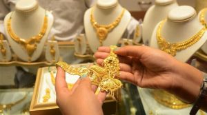 سونے کی قیمت میں مزید 3700 روپے کا اضافہ