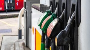 ایران امریکا جنگ کے اثرات یورپ تک پہنچ گئے، برطانیہ میں بھی پیٹرول اور ڈیزل مہنگا