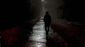 پاکستان میں مرد و خواتین کی برابر تعداد رات تنہا باہر نکلتے ہوئے خوف کا شکار، سروے