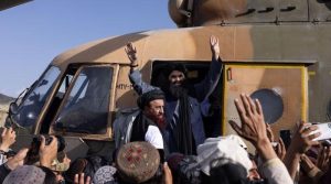 پاکستان کے جوابی حملوں کا خوف، افغان طالبان عہدیدار ہیلی کاپٹروں کے ذریعے کابل سے فرار