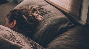 ذیابیطس جیسے مرض سے بچنے روزانہ کتنے گھنٹے کی نیند مثالی ہوتی ہے؟