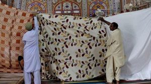 کیا اعتکاف کے دوران ضرورت کے تحت باہر نکلا جاسکتا ہے؟