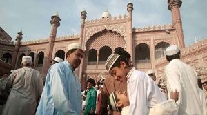 ملک بھر میں عید الفطر مذہبی جوش و جذبے کیساتھ منائی جا رہی ہے