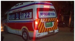 تیز رفتار کار کھڑی بس سے ٹکرا گئی، 5 افراد جاں بحق