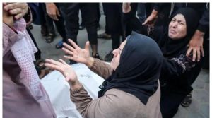 اسرائیلی فوج کی بربریت، باپ کے سامنے 18 ماہ کے بچے کے جسم میں سگریٹ داغ دیے