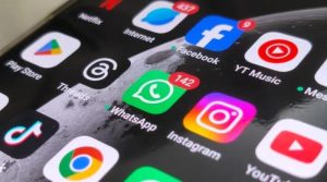 5 ایپس جو آپ کے اینڈرائیڈ فون کو سست کرنے کا باعث بنتی ہیں