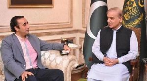 وزیراعظم سے بلاول کی ملاقات، خطے کی کشیدہ صورتحال پر اعتماد میں لیا