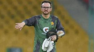 ہیڈ کوچ پاکستان کرکٹ ٹیم مائیک ہیسن کی لاہورکے اسپتال میں کامیاب سرجری