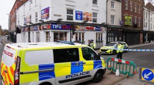 برطانوی شہر ڈربی میں بھاری نژاد شہری نے گاڑی سے ٹکر مار کر 7 افراد کو زخمی کر دیا