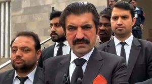 اپنی بہنوں کی وجہ سے عمران خان جیل سے باہر نہیں آسکے، شیر افضل مروت
