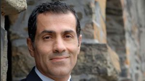 ایران نے امریکا سے ڈیل کی صورت میں پاکستان سے ضمانت طلب کی ہے، ایرانی دانشور