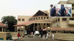 گنگا رام اسپتال لاہورکے بلڈبینک میں سکیورٹی گارڈ کیجانب سے خون کے نمونے لینےکی ویڈیو سامنے آگئی