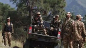 سکیورٹی فورسز کی خیبر پختونخوا میں دو مختلف کارروائیاں، 13 خوارج ہلاک