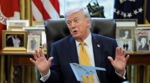 ٹرمپ کی جانب سے گالیوں بھری پوسٹ پر عالمی مبصرین بھی دنگ رہ گئے