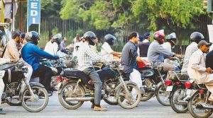 سندھ حکومت نے موٹرسائیکل مالکان کو 2 ہزار روپے دینے کا آغاز کردیا