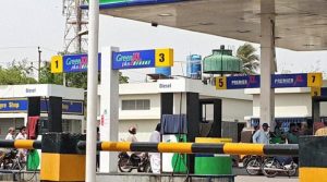 پیٹرول پمپ ڈیلرز نے ایک بار پھر پمپس بند کرنے کی دھمکی دیدی