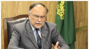 وزیراعظم اورفیلڈ مارشل جنگ بندی نہ کراتے تو تیل 250 ڈالرفی بیرل سے بھی بڑھ جاتا: احسن اقبال