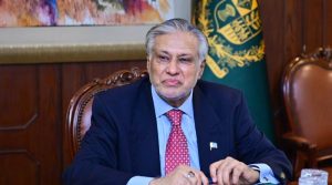 امریکا کی جانب سے قبضے میں لیےگئے جہاز میں موجود 11پاکستانی واپس آگئے: اسحاق ڈار