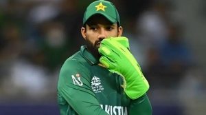 رضوان کو ڈراپ کرکے نئے وکٹ کیپرز کو آزمانے کا امکان